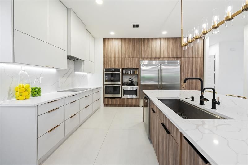 2001 Meadows Drive, Davie, FL 33324 Photo