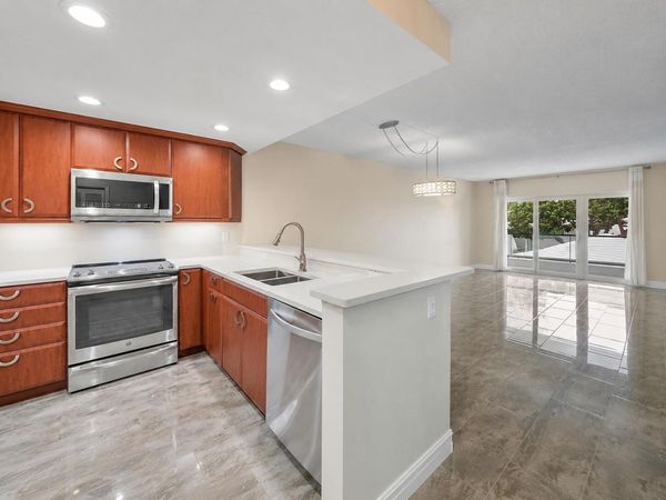 1500 S Ocean Boulevard, Unit 207, Lauderdale-By-The-Sea, FL 33062