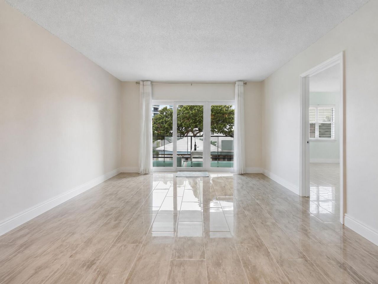 1500 S Ocean Boulevard, Unit 207, Lauderdale by the Sea, FL 33062 Photo