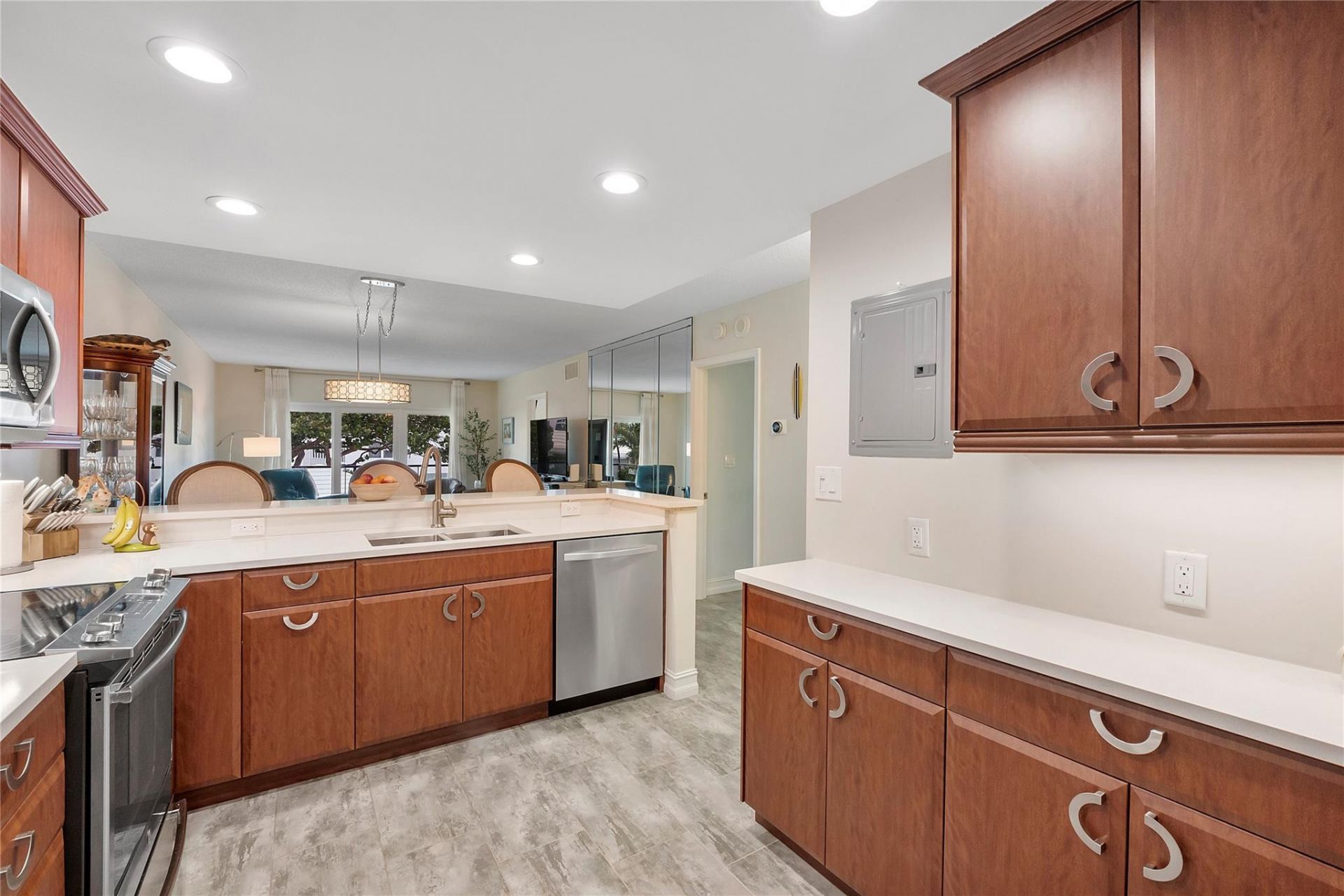 1500 S Ocean Boulevard, Unit 207, Lauderdale by the Sea, FL 33062 Photo