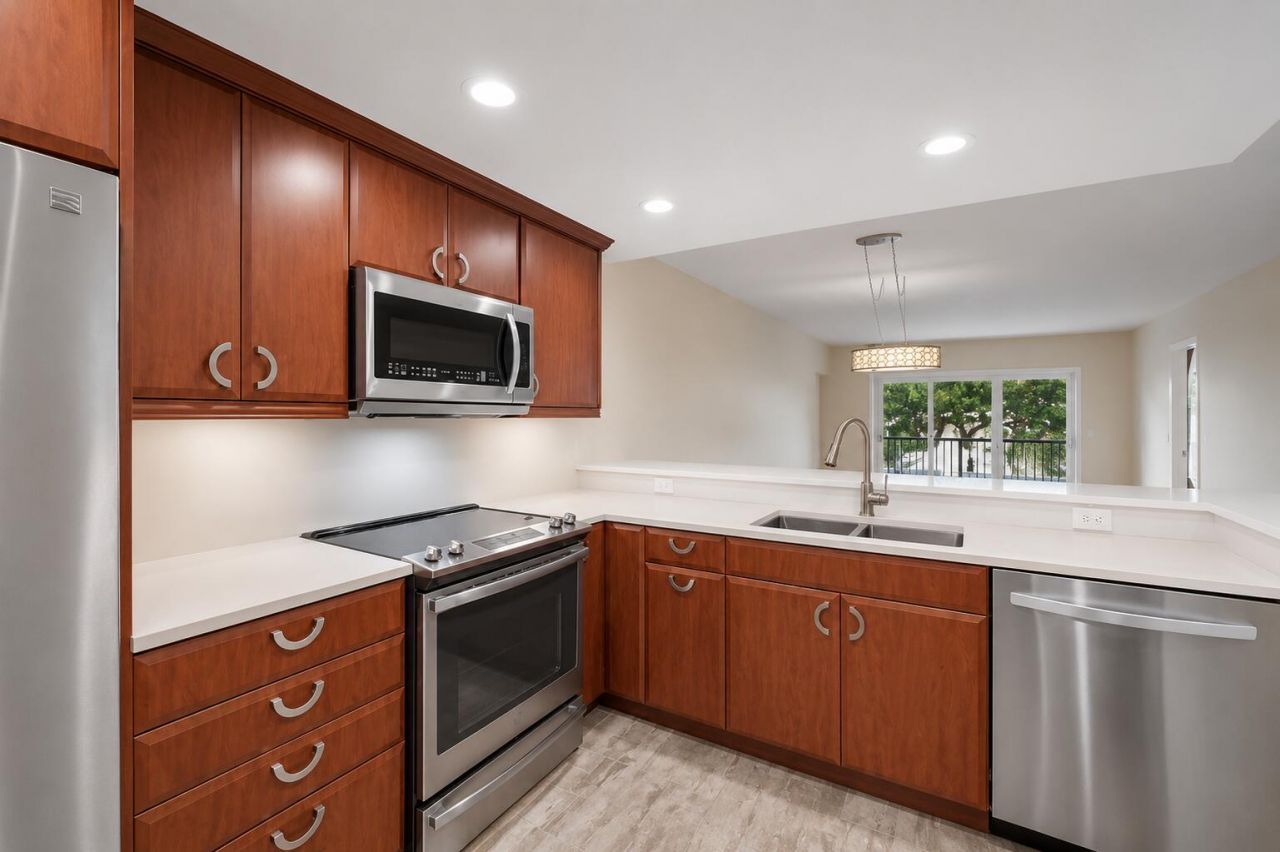 1500 S Ocean Boulevard, Unit 207, Lauderdale by the Sea, FL 33062 Photo