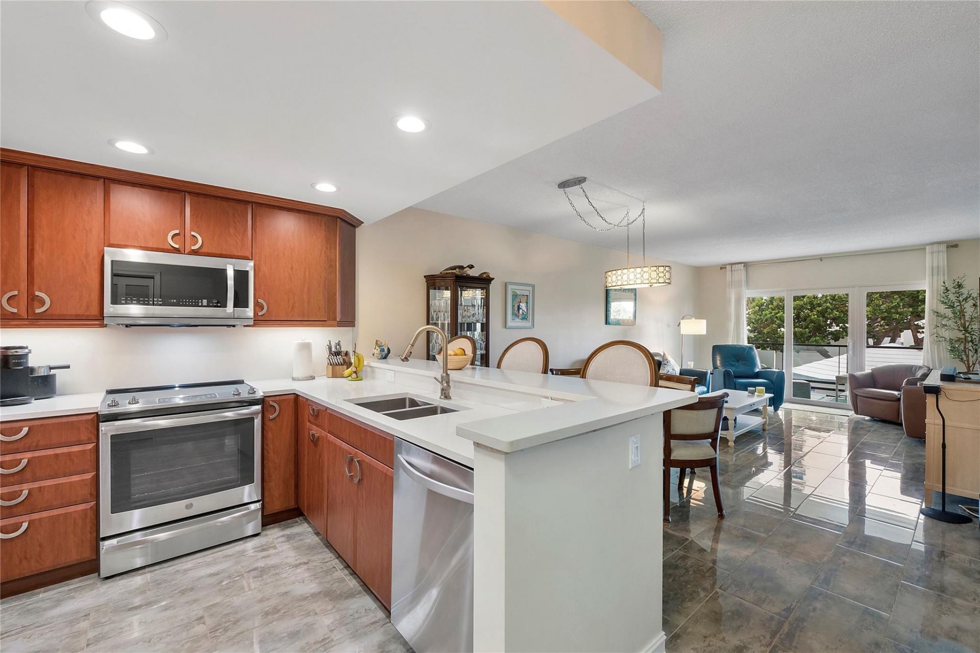 1500 S Ocean Boulevard, Unit 207, Lauderdale by the Sea, FL 33062 Photo