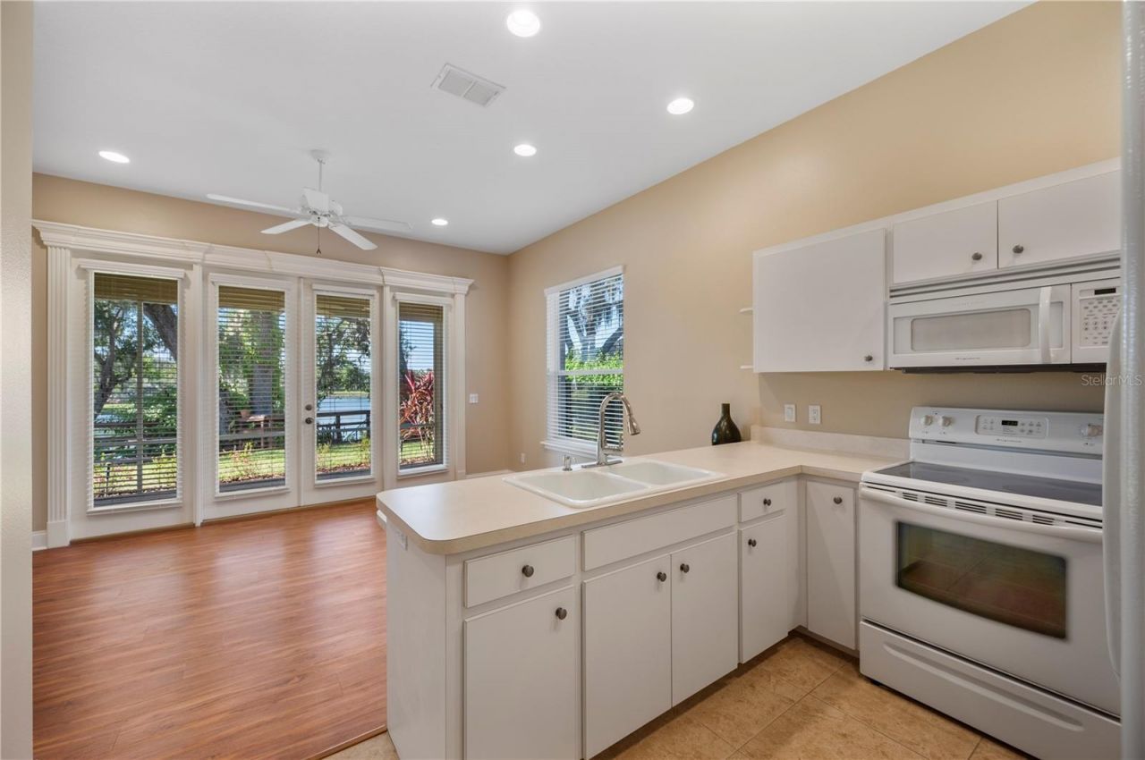 5789 Lake Victoria Drive, Lakeland, FL 33813 Photo