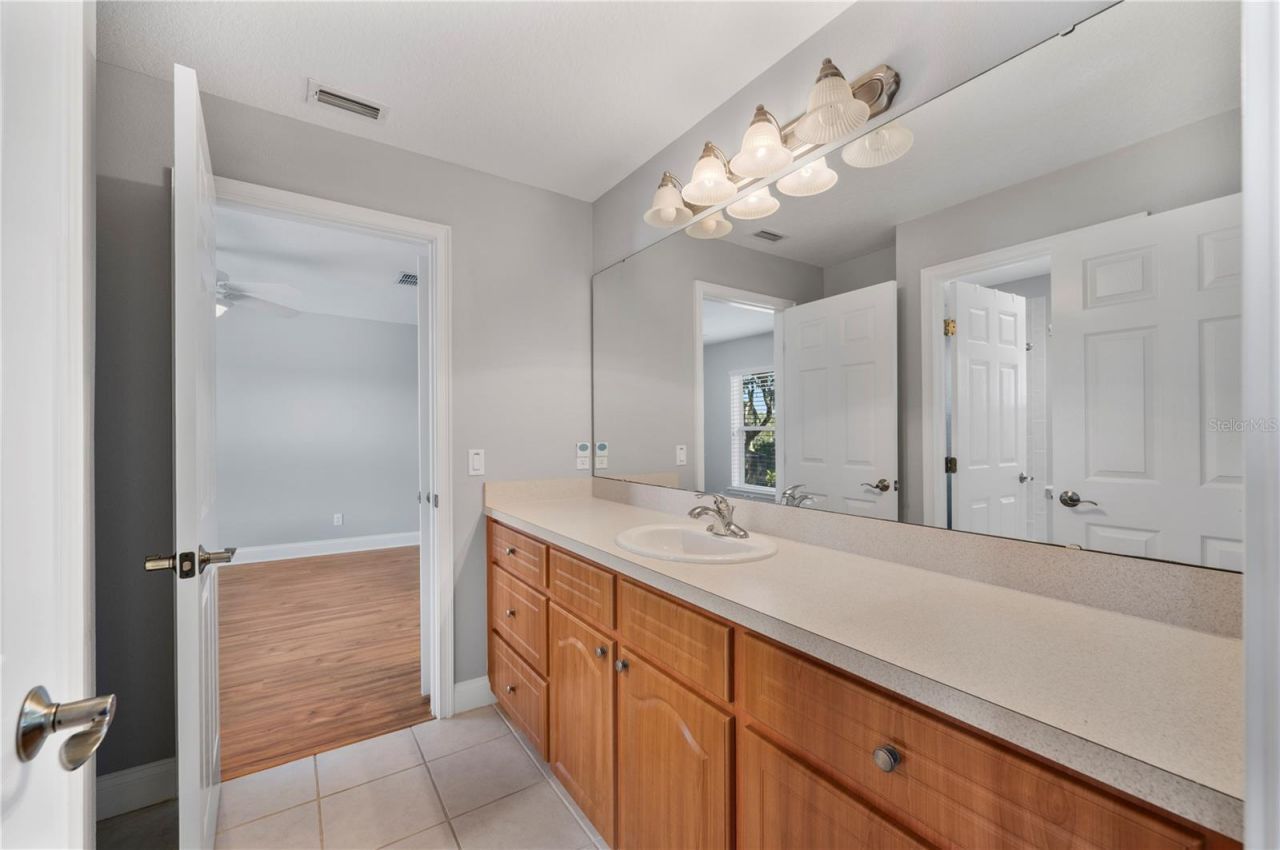 5789 Lake Victoria Drive, Lakeland, FL 33813 Photo