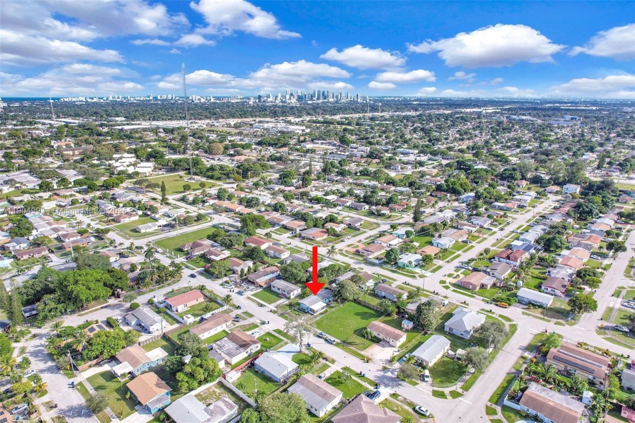 2760 NW 23rd St, Fort Lauderdale, FL 33311 Photo
