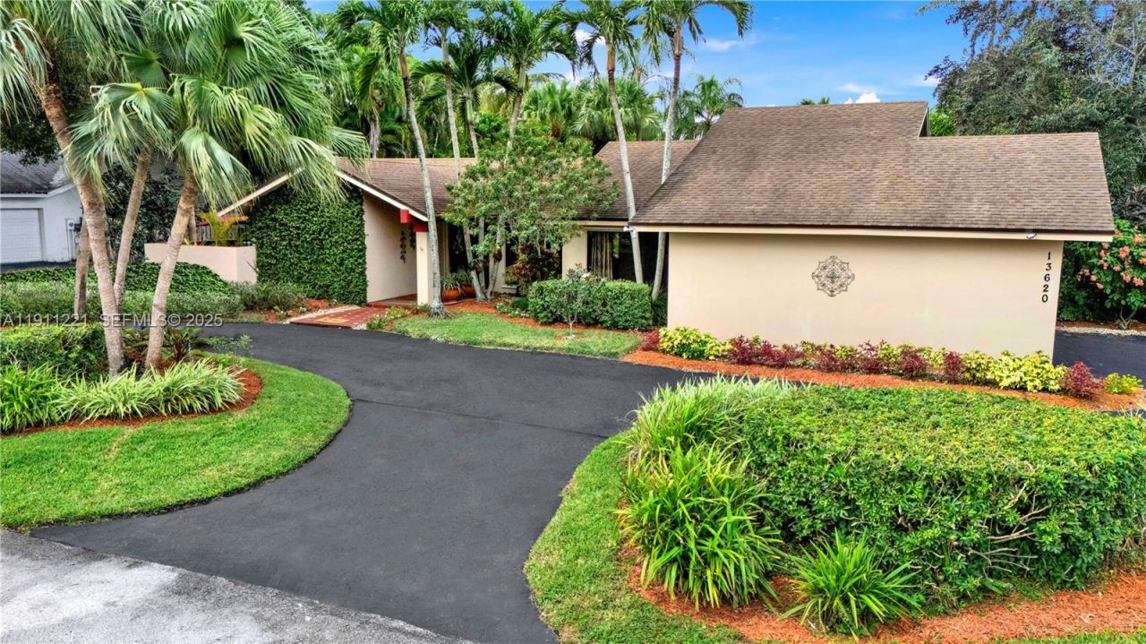 13620 SW 104th Ave, Miami, FL 33176 Photo