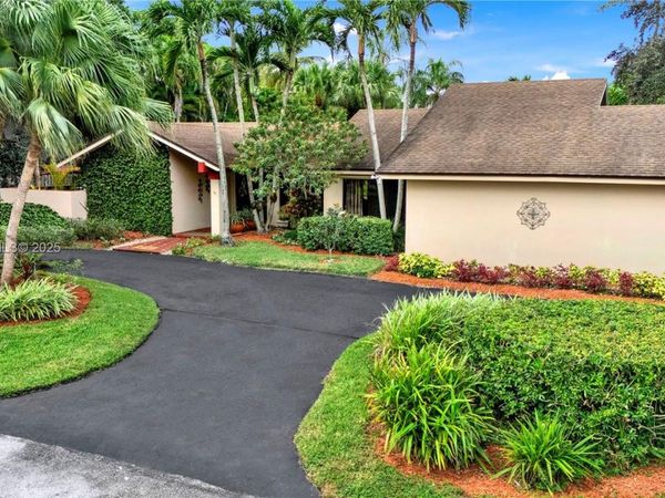 13620 SW 104th Ave, Miami, FL 33176