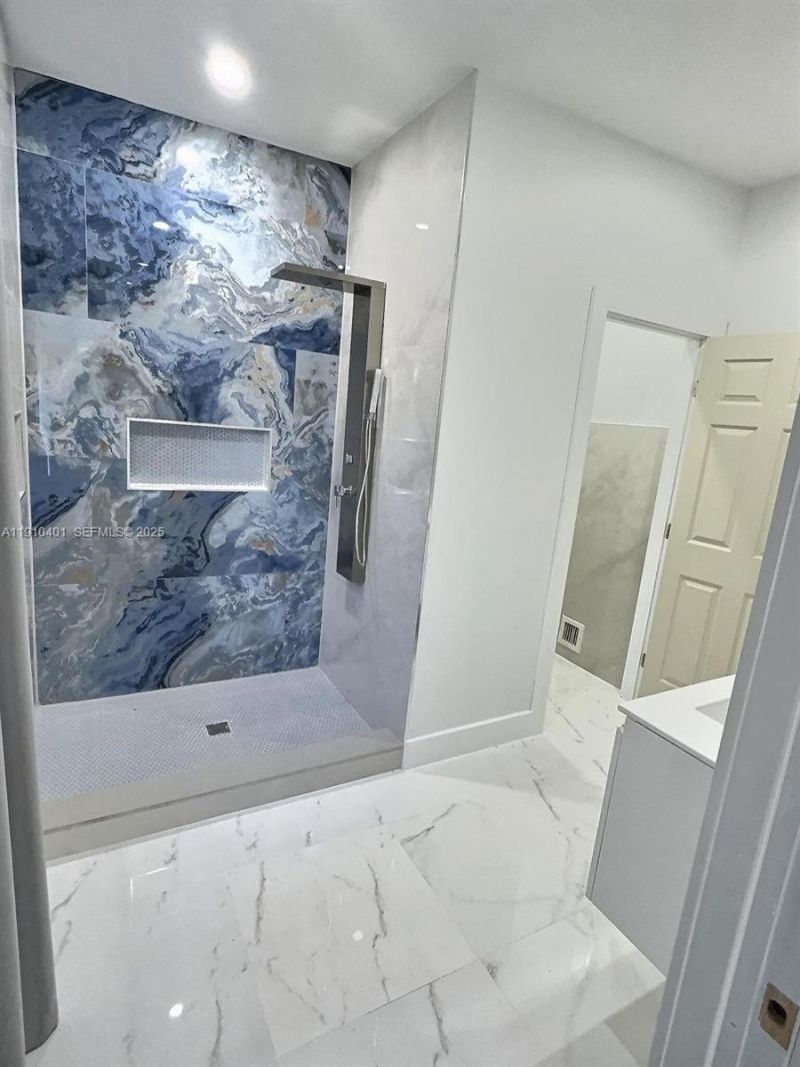 6541 SW 18 St, Miami, FL 33155 Photo