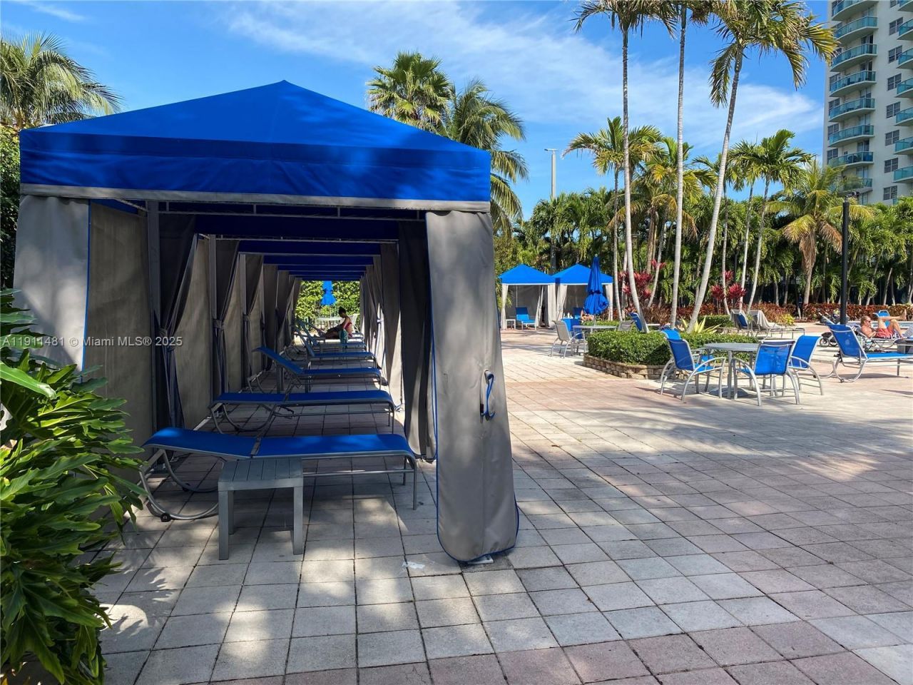 19370 Collins Ave, Unit 823, Sunny Isles Beach, FL 33160 Photo