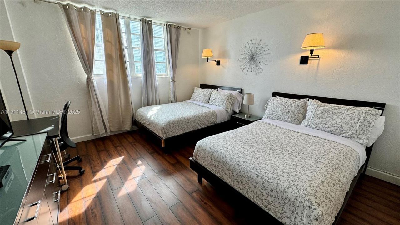 19370 Collins Ave, Unit 823, Sunny Isles Beach, FL 33160 Photo