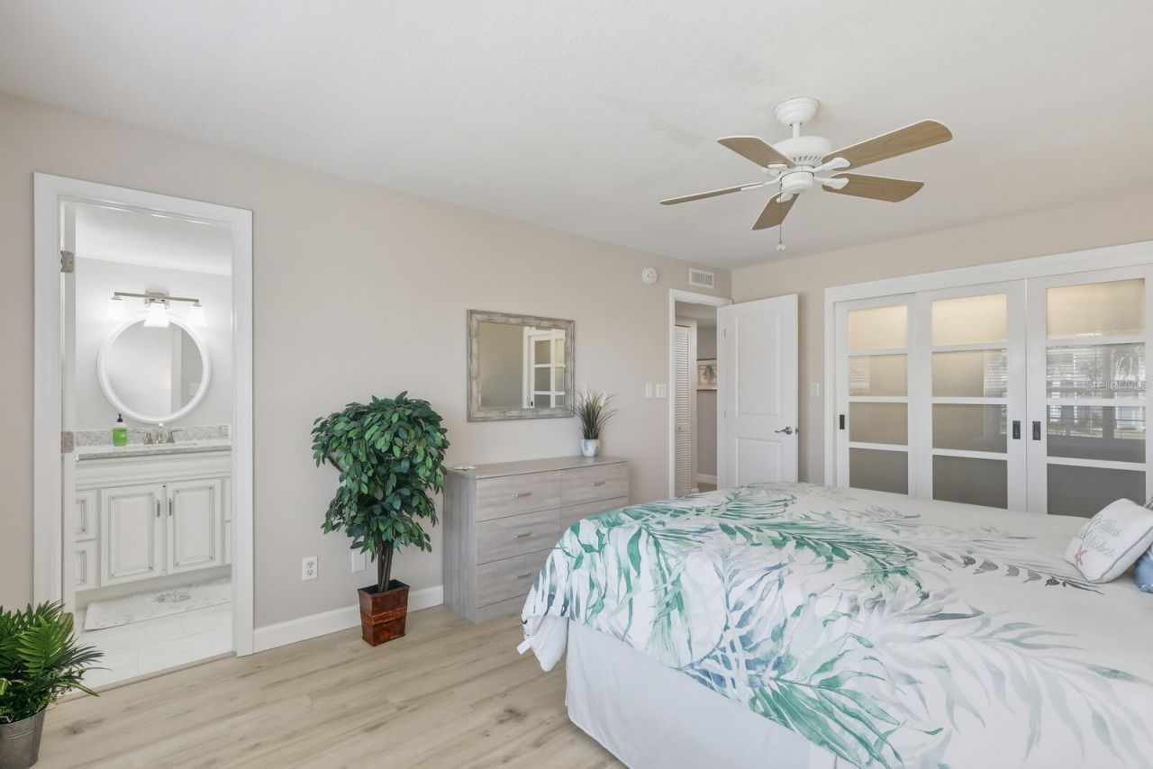 4380 Exeter Drive, Unit H202, Longboat Key, FL 34228 Photo