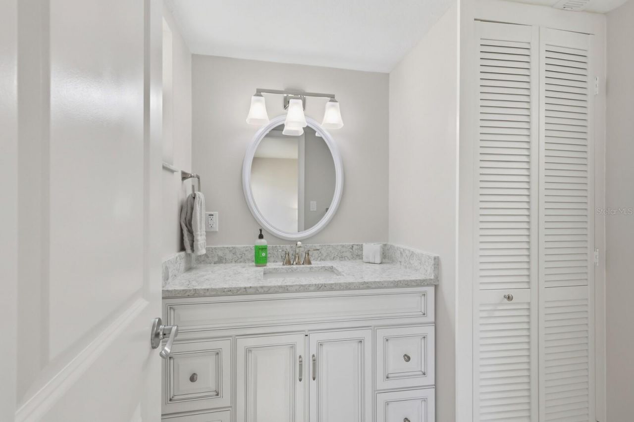 4380 Exeter Drive, Unit H202, Longboat Key, FL 34228 Photo