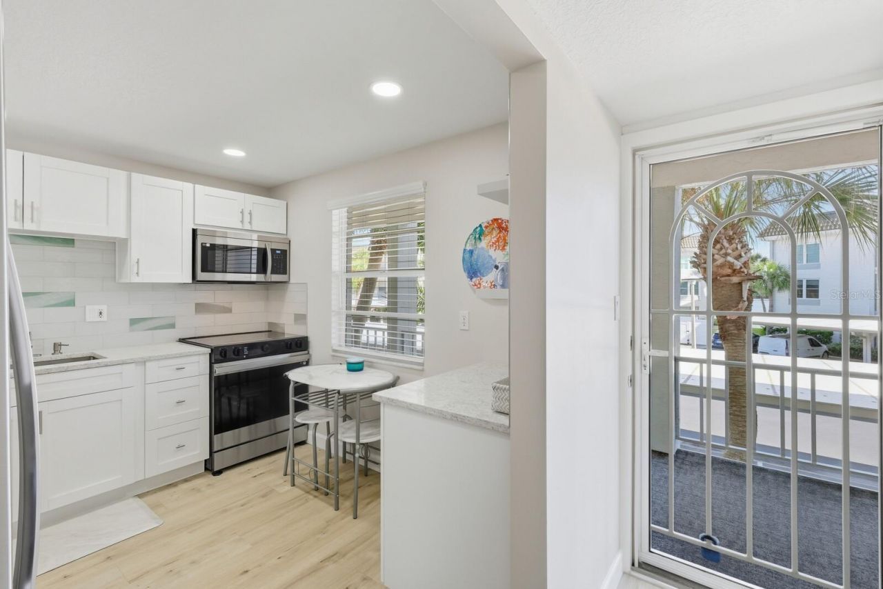 4380 Exeter Drive, Unit H202, Longboat Key, FL 34228 Photo