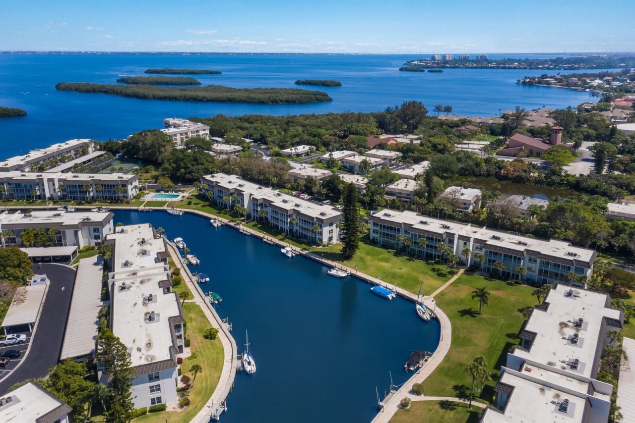 4380 Exeter Drive, Unit H202, Longboat Key, FL 34228 Photo