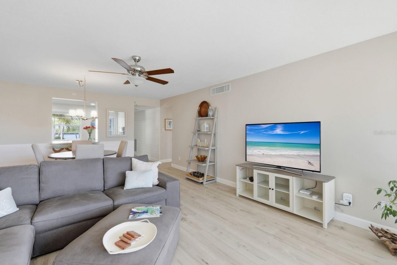 4380 Exeter Drive, Unit H202, Longboat Key, FL 34228 Photo
