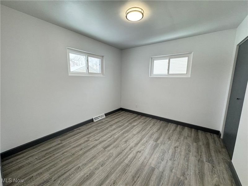 2293 Parkwood Drive NW, Warren, OH 44485 Photo 10