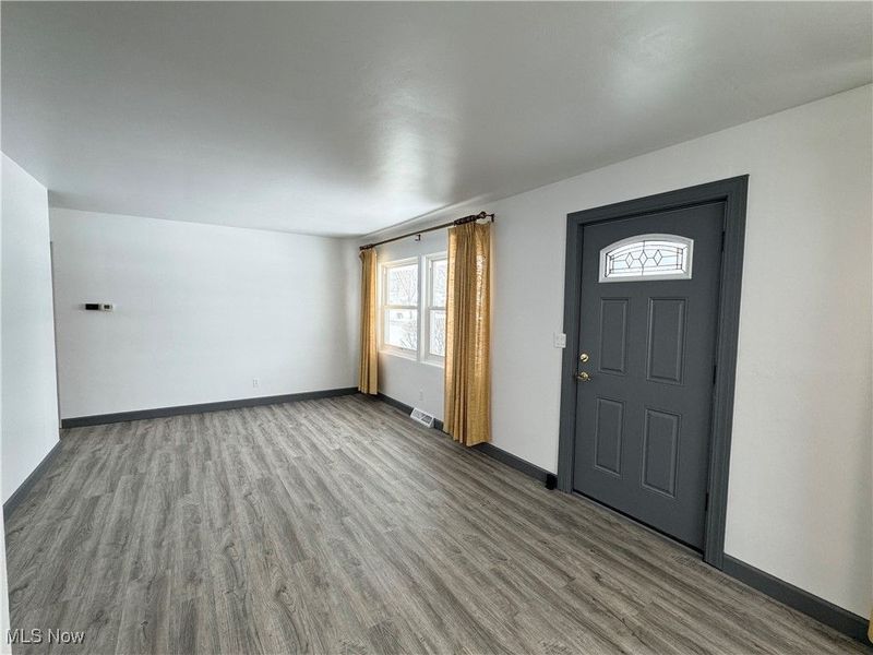 2293 Parkwood Drive NW, Warren, OH 44485 Photo 3