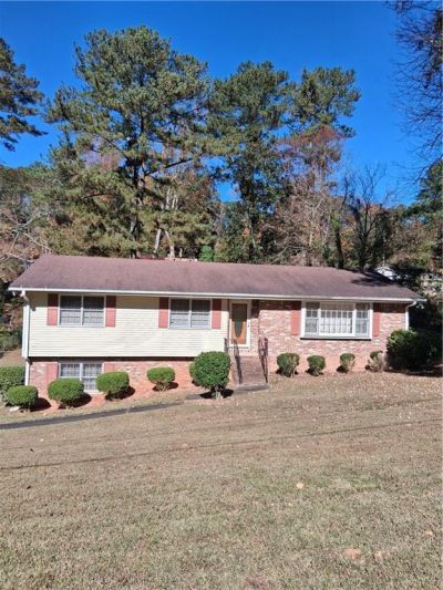 2719 Waleska Way, East Point, GA 30344 Main Photo