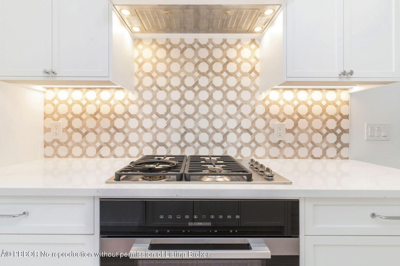 205 Greymon Drive, West Palm Beach, FL 33405 Photo