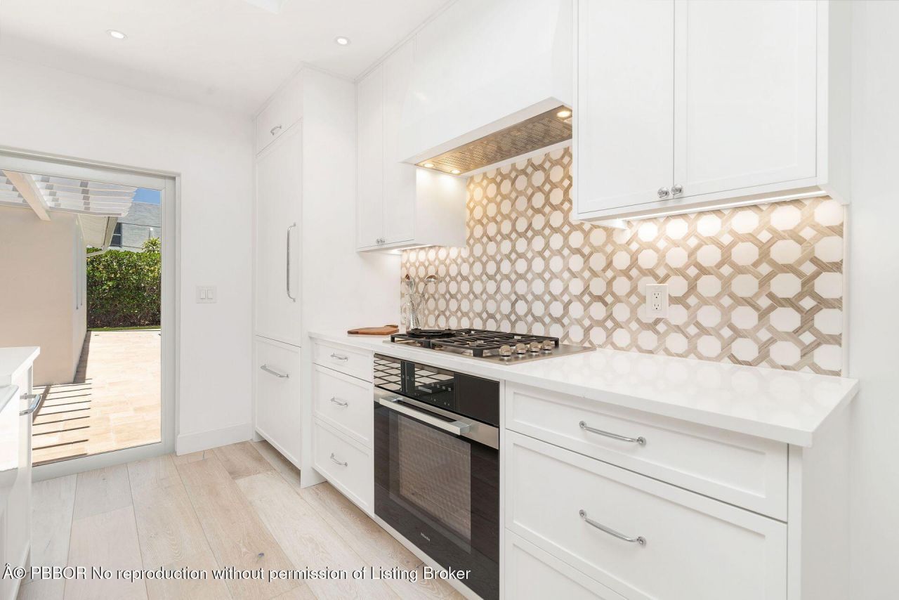 205 Greymon Drive, West Palm Beach, FL 33405 Photo