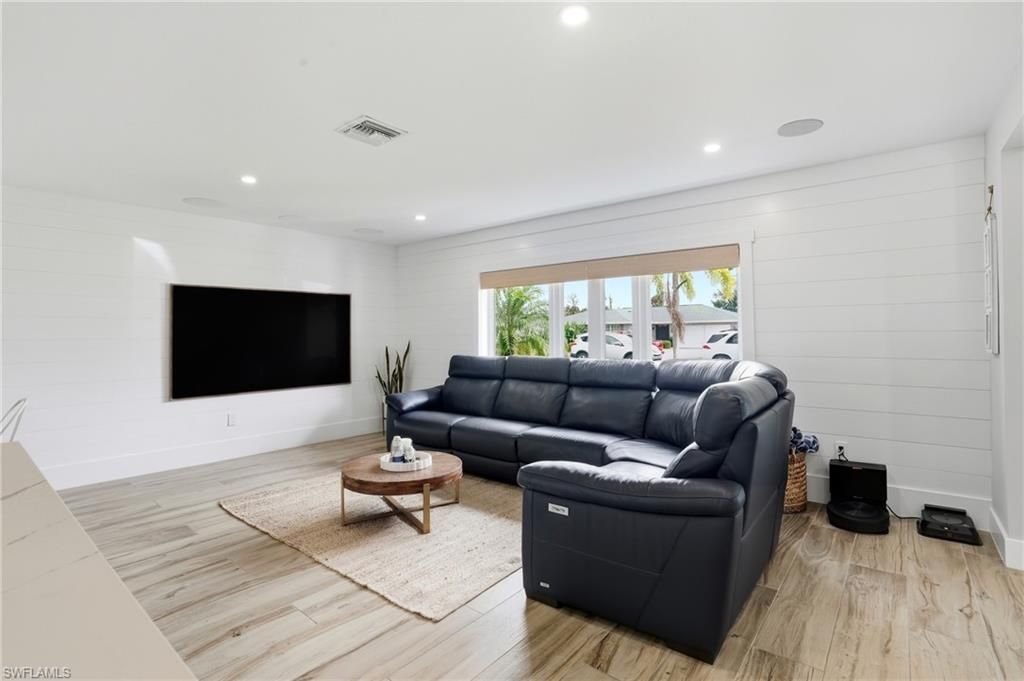 6163 Plumosa Ave, Fort Myers, FL 33908 Photo