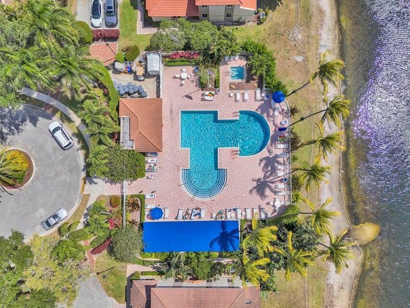 6548 Via Regina, Boca Raton, FL 33433 Photo