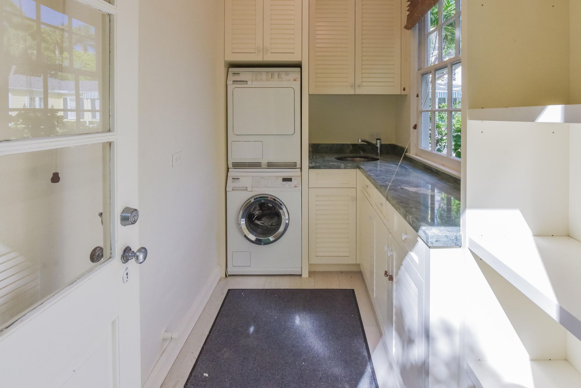 250 Algoma Road, Palm Beach, FL 33480 Photo