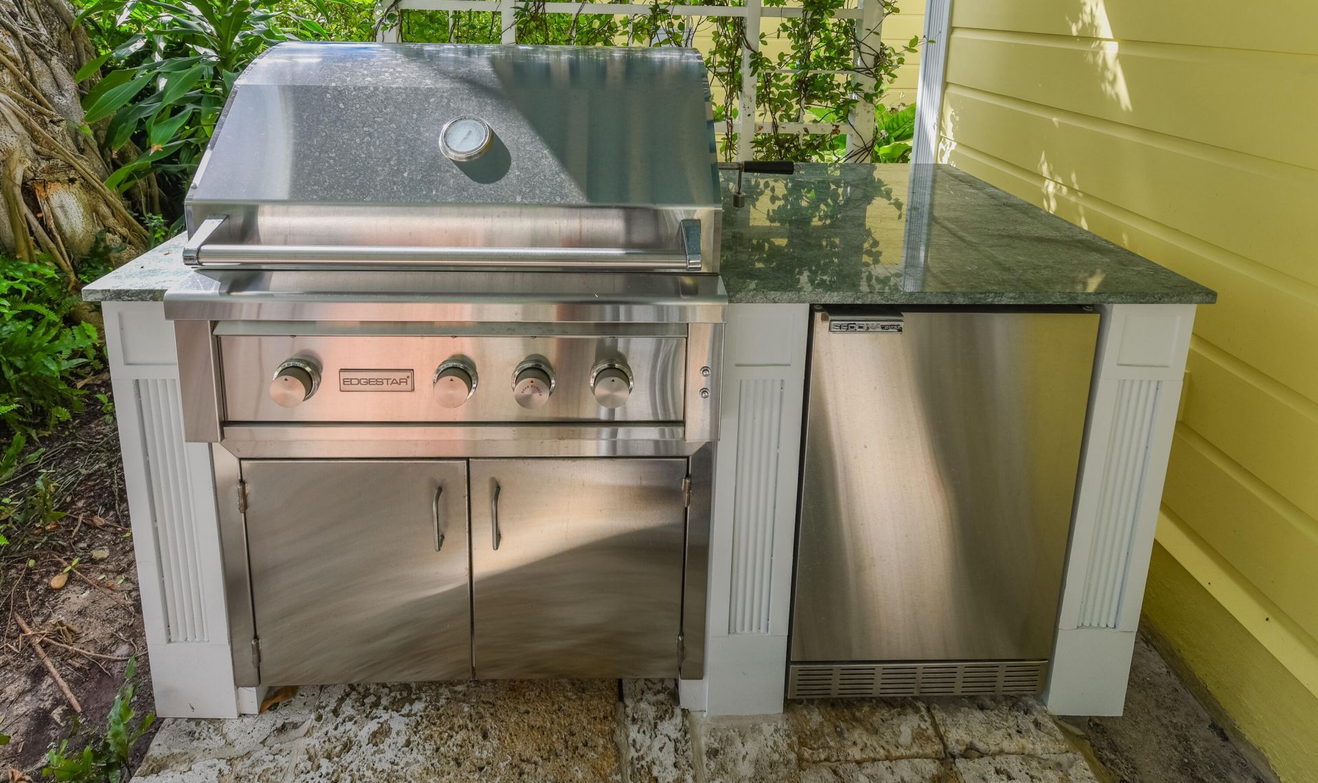 250 Algoma Road, Palm Beach, FL 33480 Photo