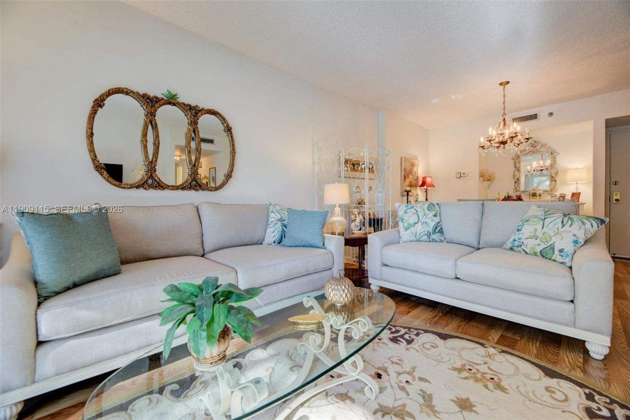 3850 Washington St, Unit 212, Hollywood, FL 33021 Photo