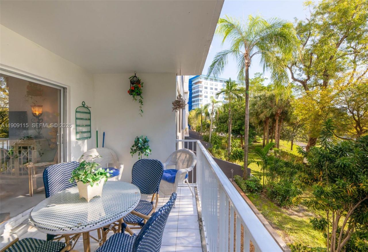 3850 Washington St, Unit 212, Hollywood, FL 33021 Photo