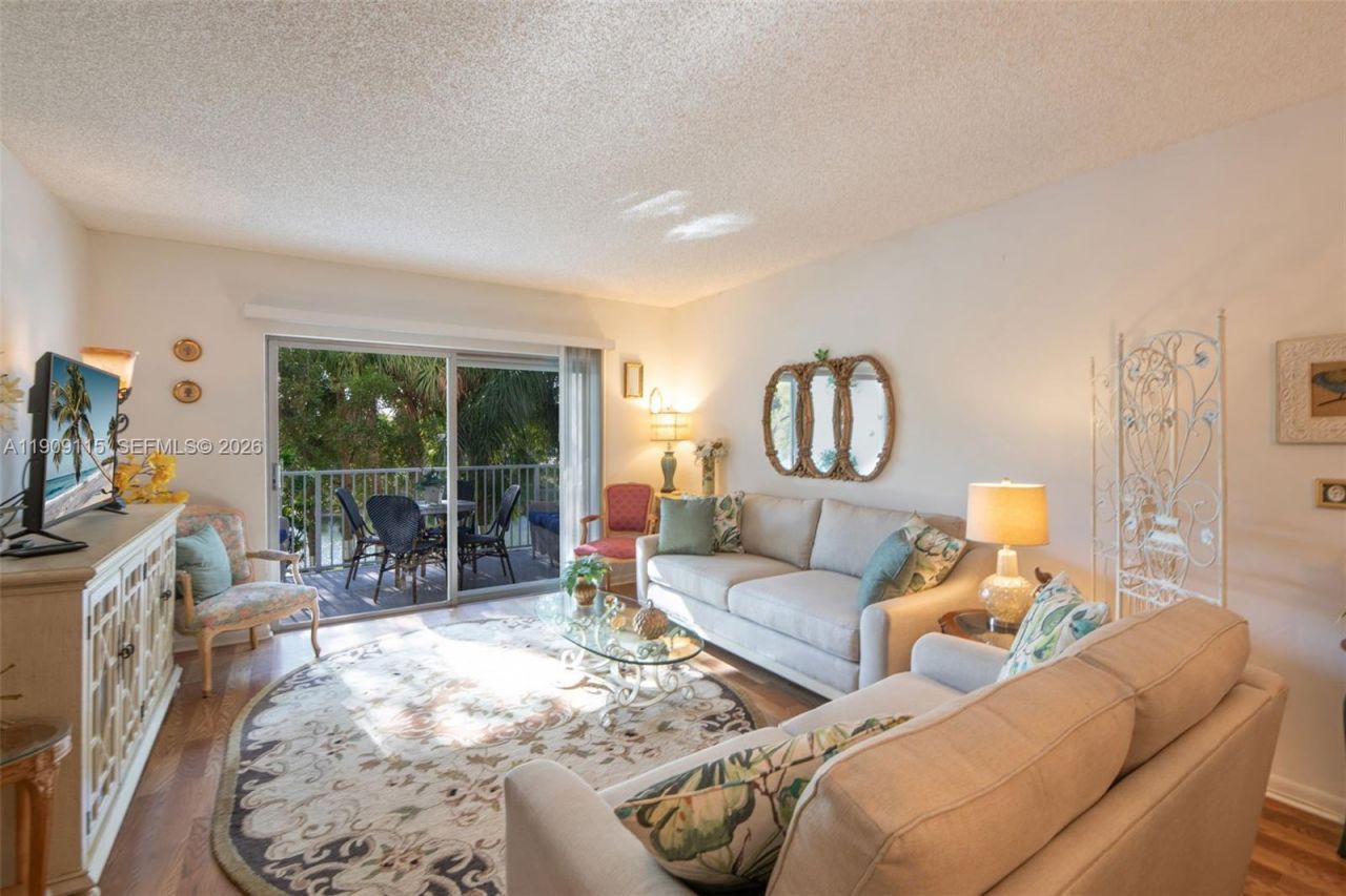 3850 Washington St, Unit 212, Hollywood, FL 33021 Photo