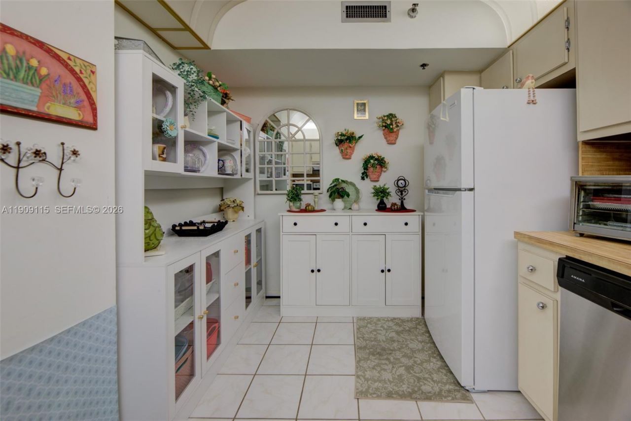 3850 Washington St, Unit 212, Hollywood, FL 33021 Photo