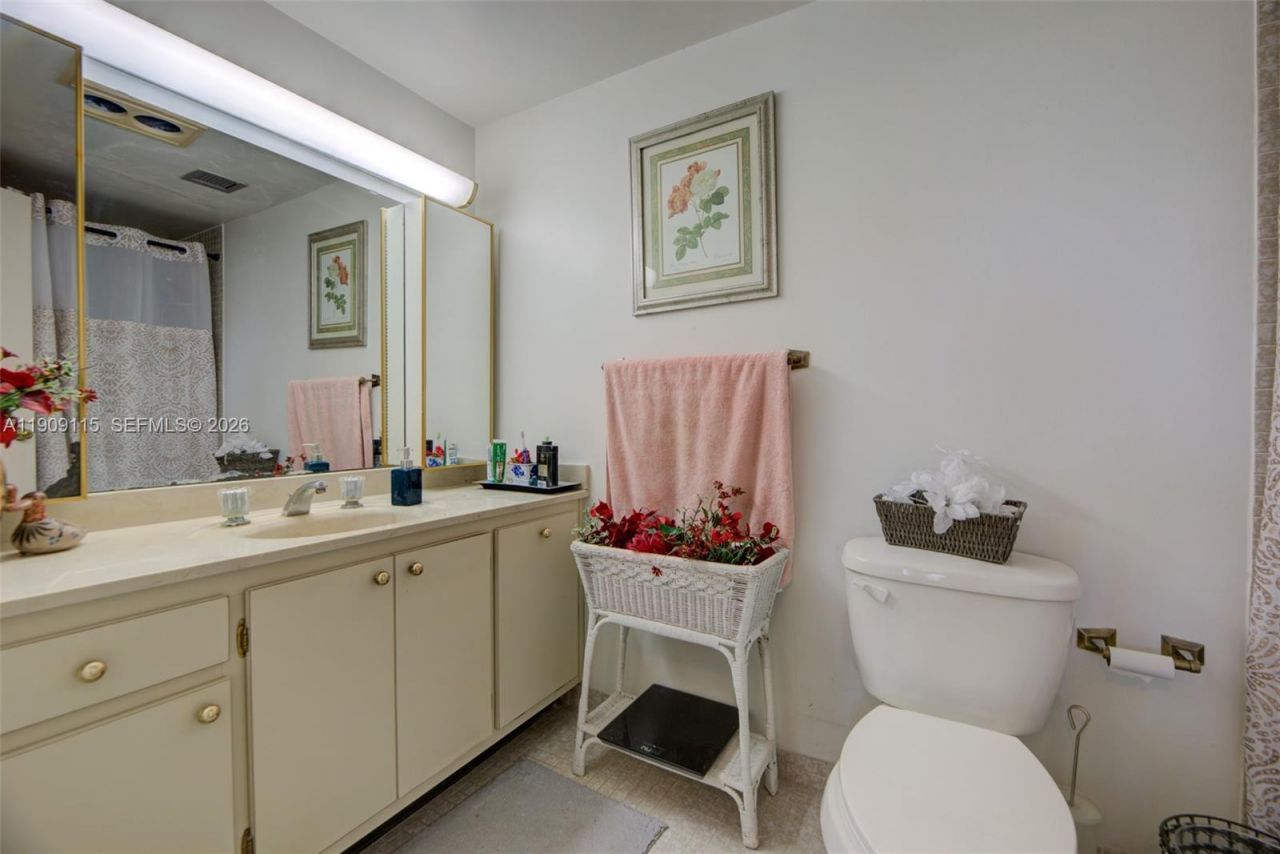 3850 Washington St, Unit 212, Hollywood, FL 33021 Photo