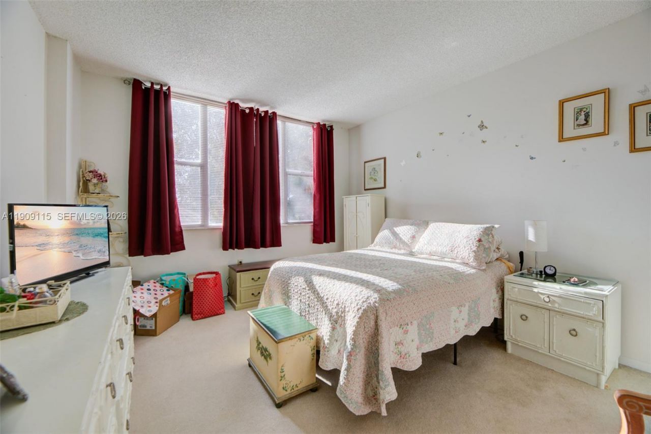 3850 Washington St, Unit 212, Hollywood, FL 33021 Photo