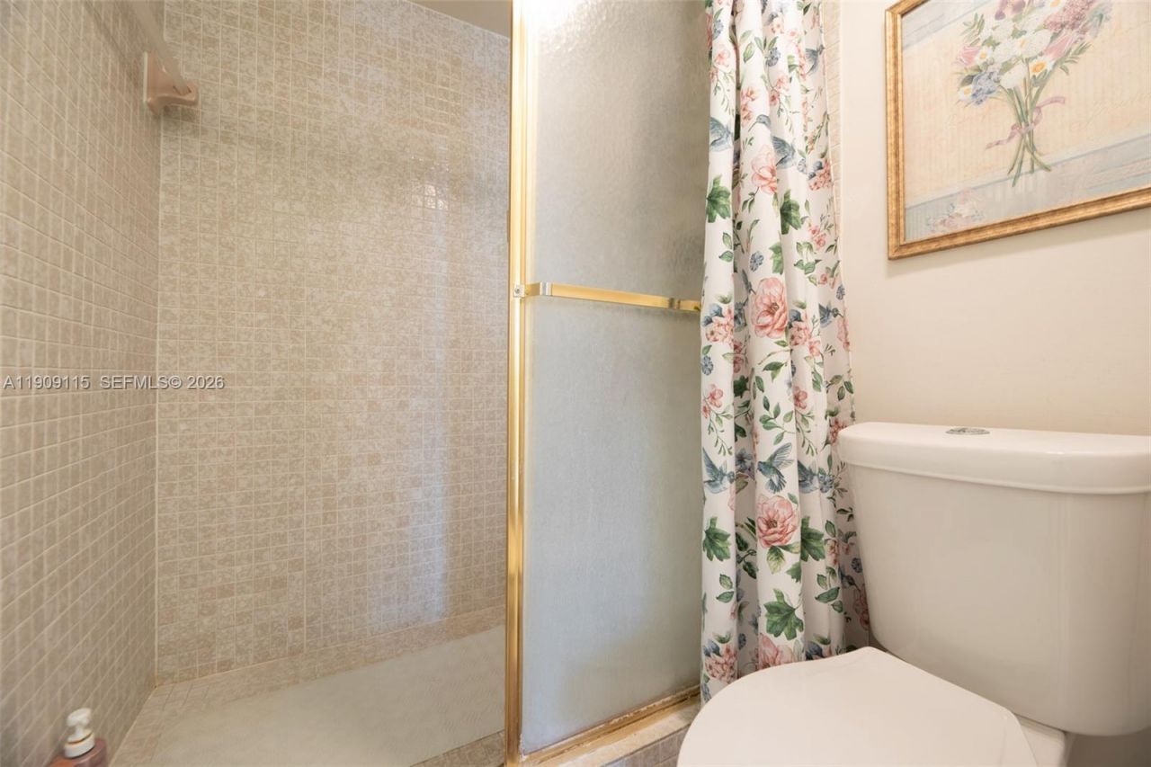 3850 Washington St, Unit 212, Hollywood, FL 33021 Photo