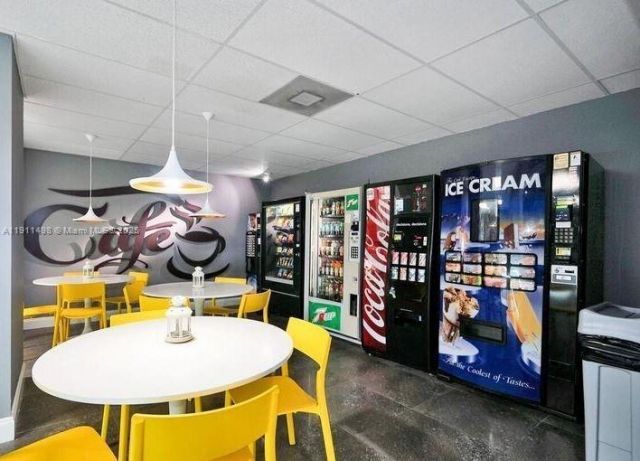 200 Leslie Dr, Unit 827, Hallandale Beach, FL 33009 Photo