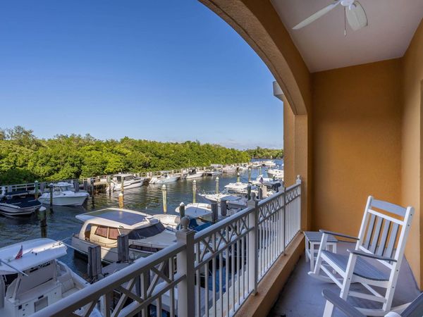 643 Casa Loma Boulevard, Boynton Beach, FL 33435