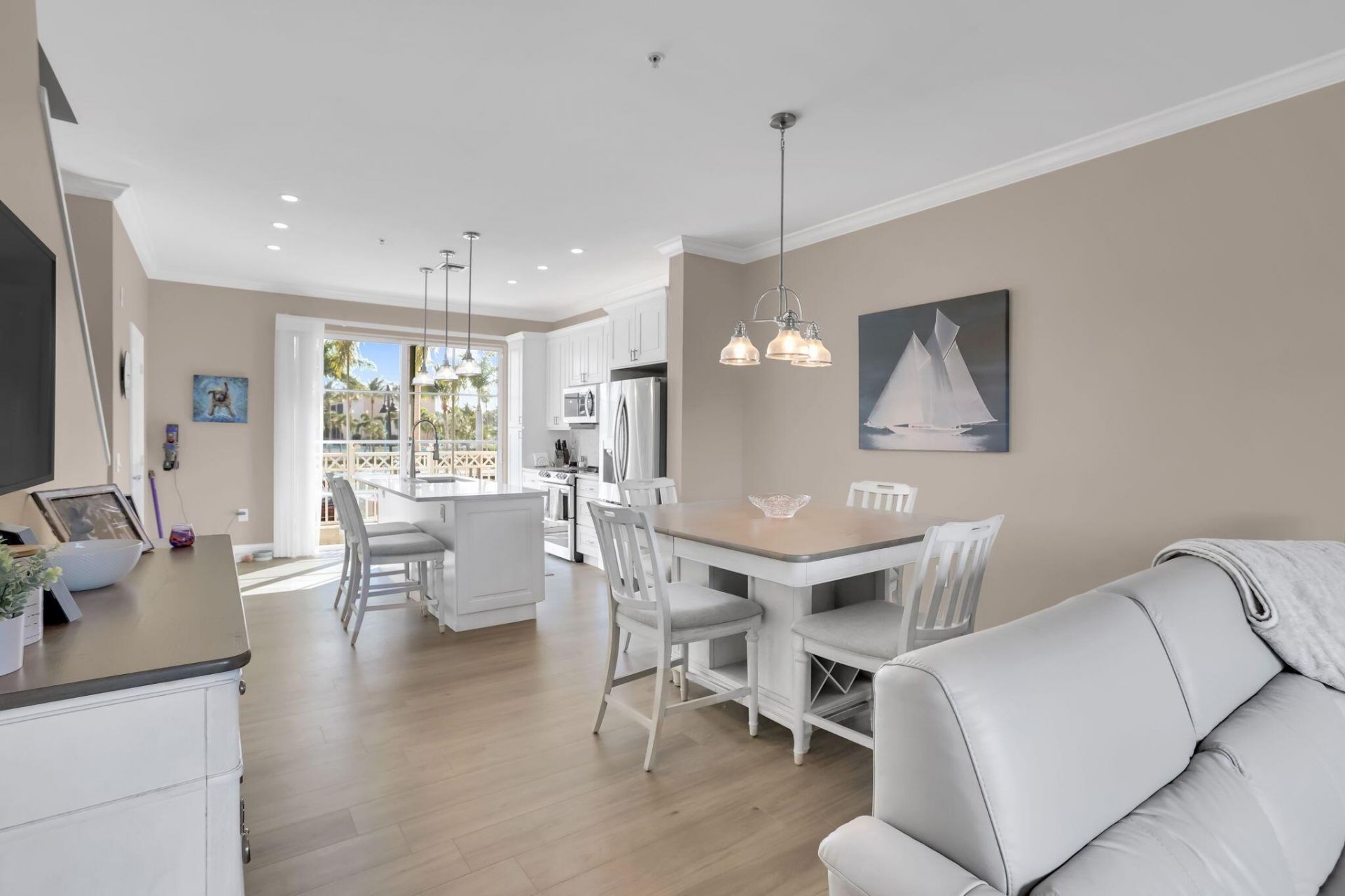 643 Casa Loma Boulevard, Boynton Beach, FL 33435 Photo