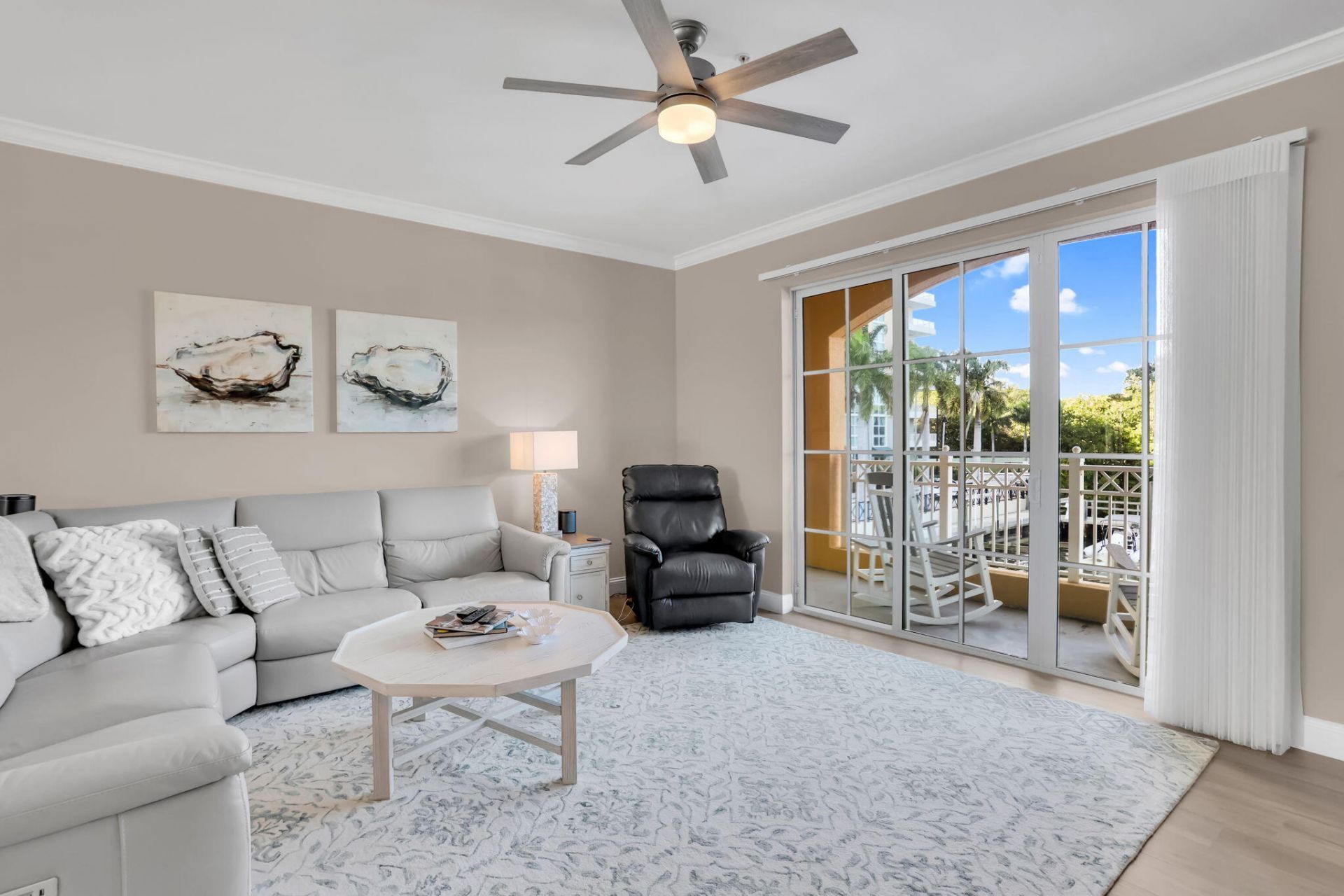 643 Casa Loma Boulevard, Boynton Beach, FL 33435 Photo