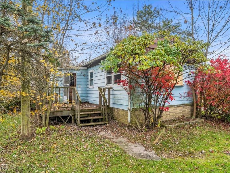 468 Stallion Court, Lagrange, OH 44050 Photo 2