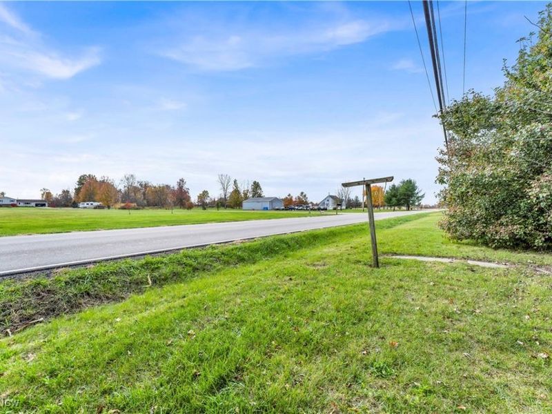 468 Stallion Court, Lagrange, OH 44050 Photo 6