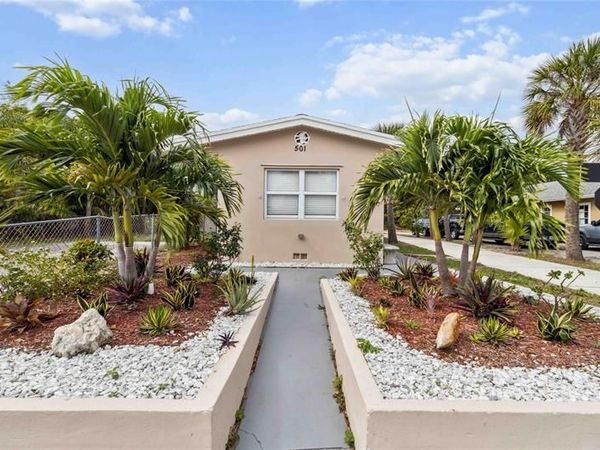 501 S E St, Lake Worth Beach, FL 33460