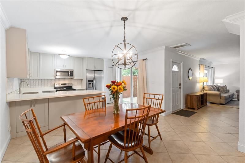 2061 SW 90th Avenue, Unit B-17, Davie, FL 33324 Photo