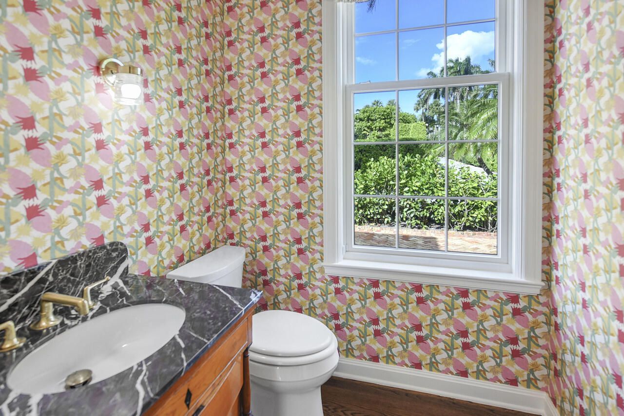 250 Algoma Road, Palm Beach, FL 33480 Photo