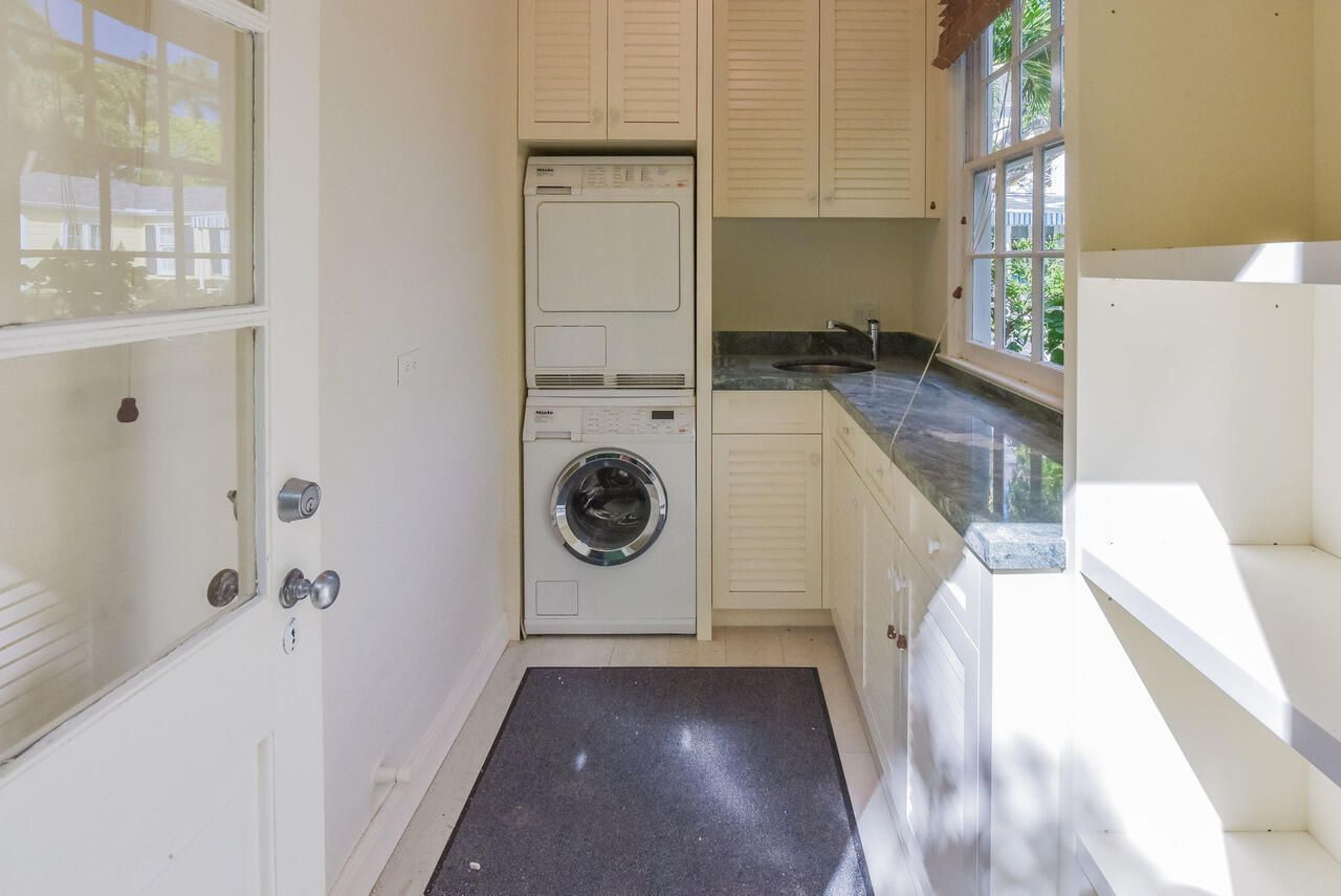 250 Algoma Road, Palm Beach, FL 33480 Photo