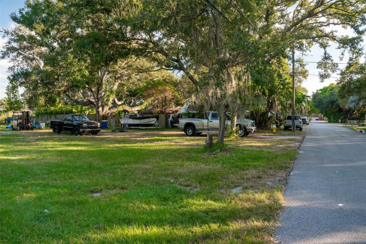 6027 98th Way N, Saint Petersburg, FL 33708 Photo