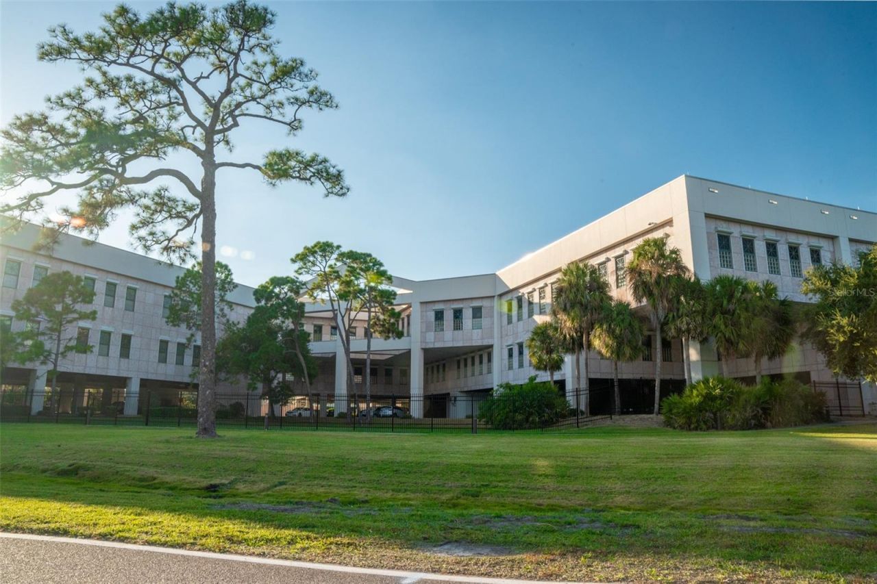 6027 98th Way N, Saint Petersburg, FL 33708 Photo