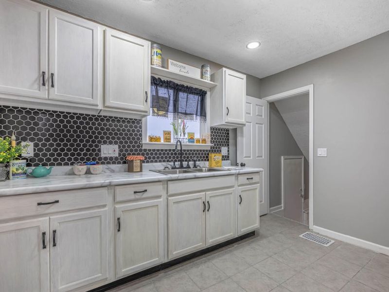 106 Cottage Place, Springfield, OH 45503 Photo 8