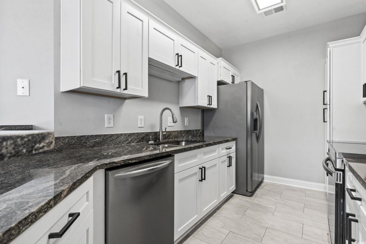 100 Fountain Pointe Ln. Photo 12