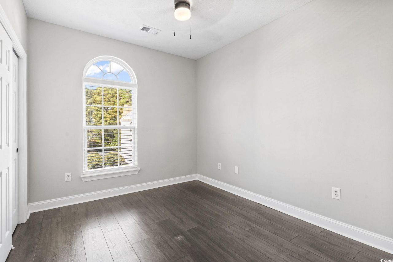 100 Fountain Pointe Ln. Photo 30